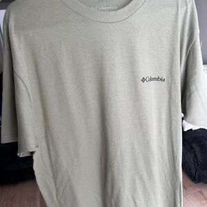 Columbia Men's Olive Short Sleeve Tee